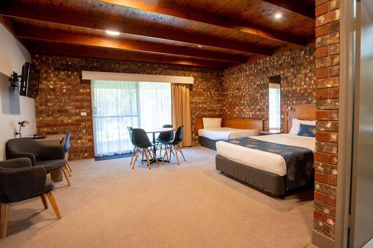 Family Studio Suite, 2 Bedrooms, River View | Private kitchenette | Coffee/tea maker, fridge, microwave, electric kettle