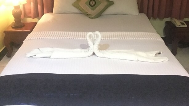 Unclassified image, 1 of 37, button - Star Wood Inn (Phnom Penh)