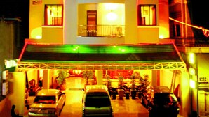 Unclassified image, 2 of 37, button - Star Wood Inn (Phnom Penh)