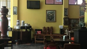 Unclassified image, 4 of 37, button - Star Wood Inn (Phnom Penh)