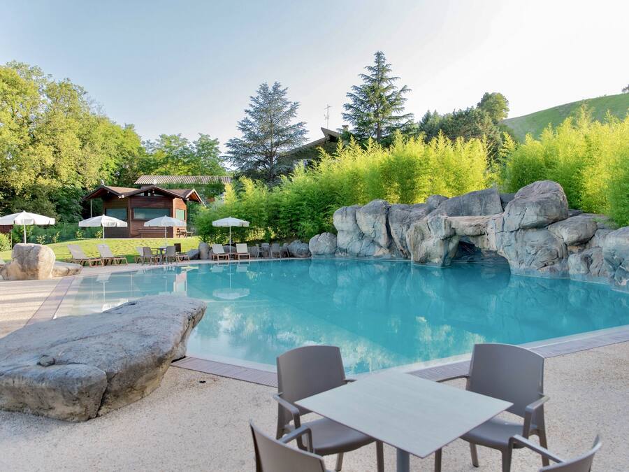 Outdoor pool, pool umbrellas, pool loungers