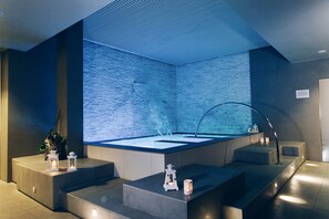 Couples treatment rooms, Turkish bath, body treatments, sports massages - Hotel Le Grotte (Genga)