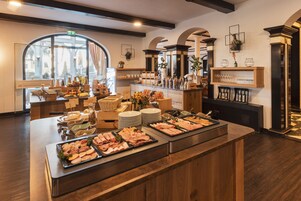 Daily buffet breakfast (EUR 30.00 per person)