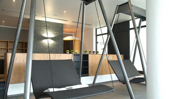 Sauna, hot tub, steam room, body treatments, aromatherapy