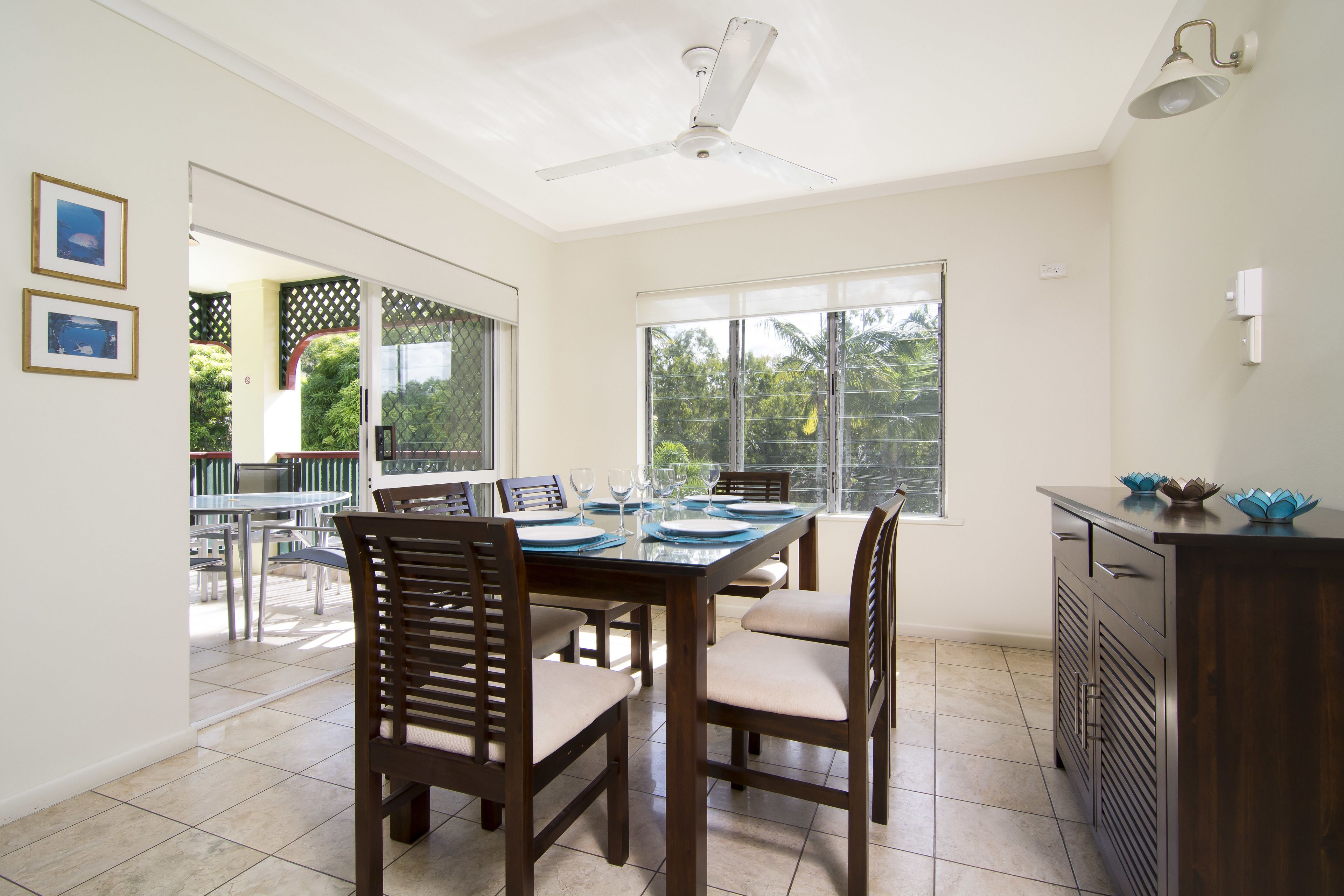 Apartment, 2 Bedrooms, Non Smoking, 2 Bathrooms | In-room dining