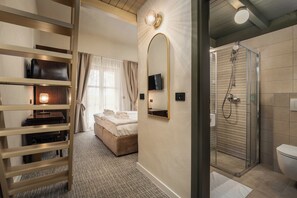 Standard Triple Room, Balcony