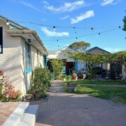 1849 Backpackers Hotel