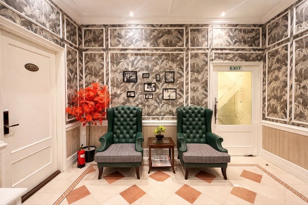 Lobby sitting area