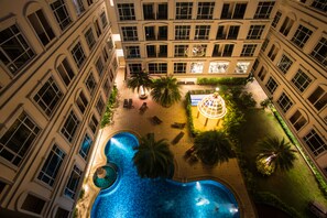 Courtyard - Hope Land Hotel Sukhumvit 46/1 (Bangkok)