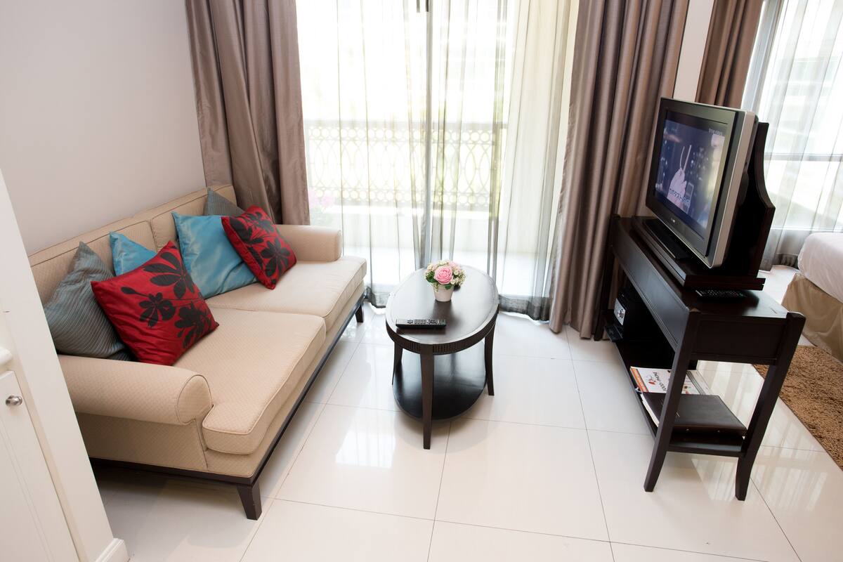 32 inci televisyen LCD dengan kabel, TV 