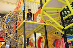 Children’s play area – indoor