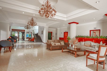 Bar (on property). Hotel Capital