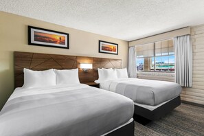 標準客房, 2 張標準雙人床, 非吸煙房 | 高級寢具、書桌、筆電工作空間、遮光布/窗簾