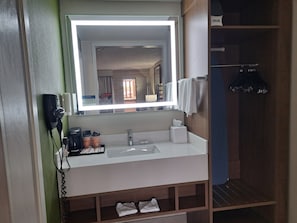 Room, 1 King Bed, Accessible, Non Smoking