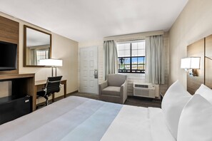 Standard Room, 1 Queen Bed, Non Smoking