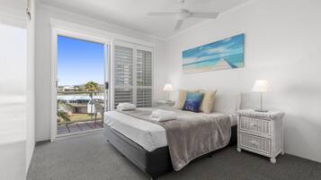 Leilighet – comfort, 2 soverom (Rooftop) | Individuelt dekorert, individuelt innredet og strykejern/-brett