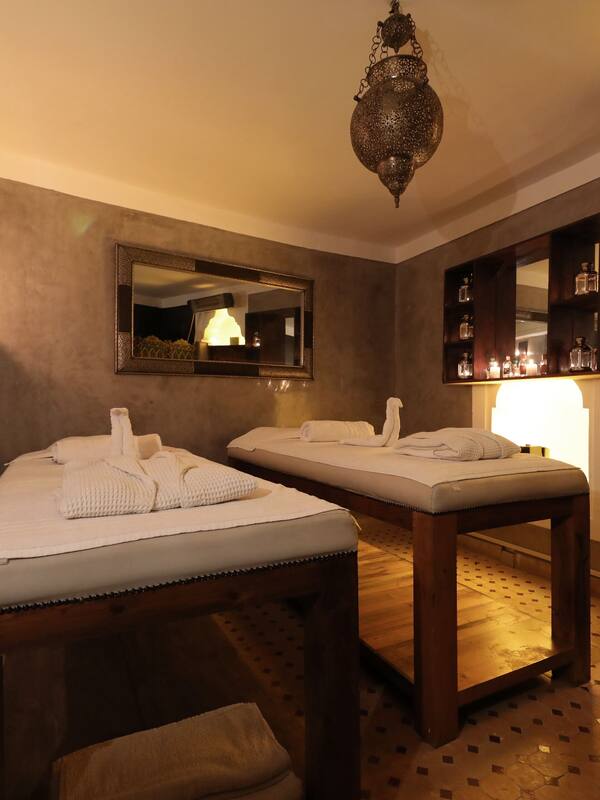 Steam room, Turkish bath, body treatments, body wraps, body scrubs