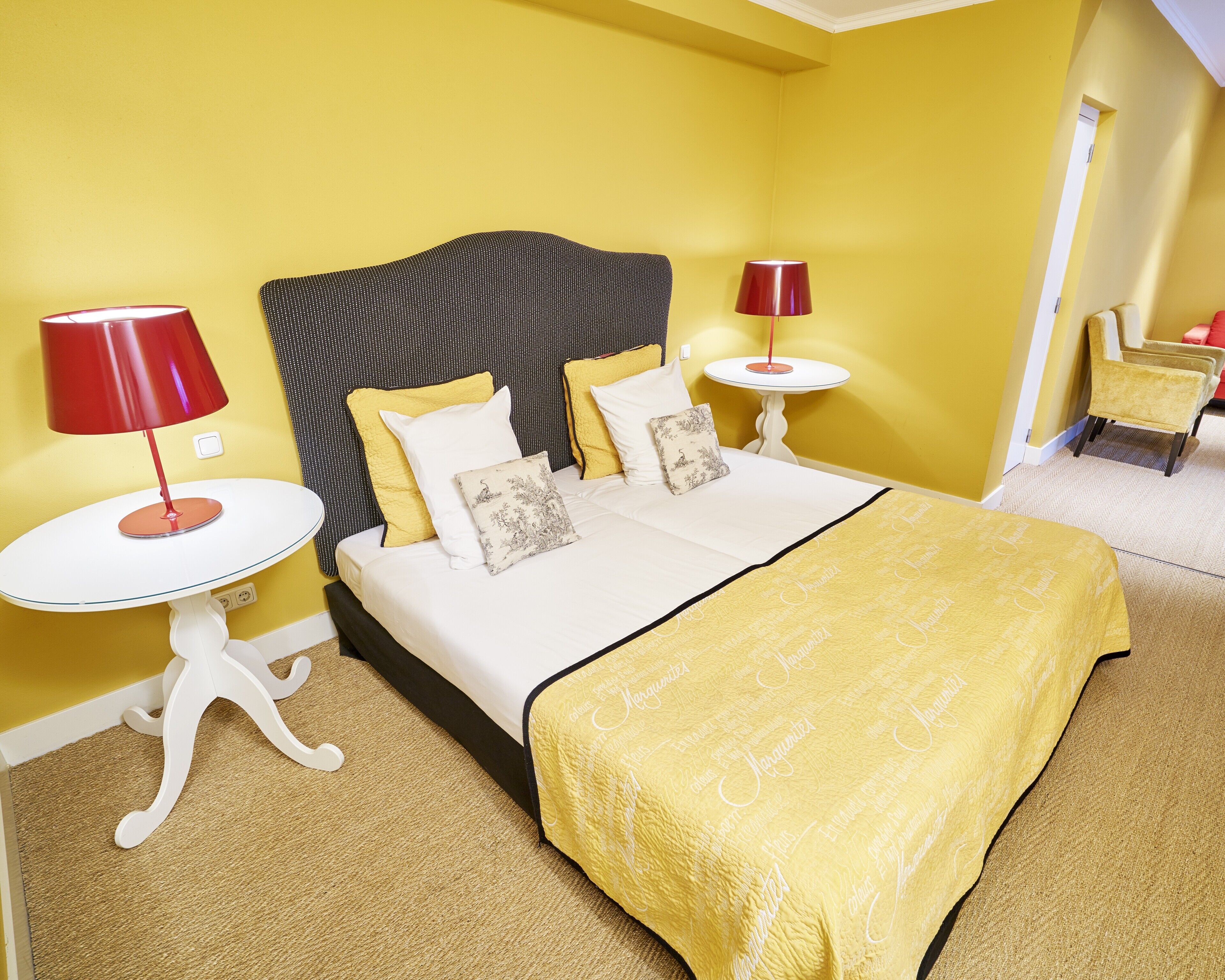 Caja de seguridad en la habitación, wifi gratis y ropa de cama 