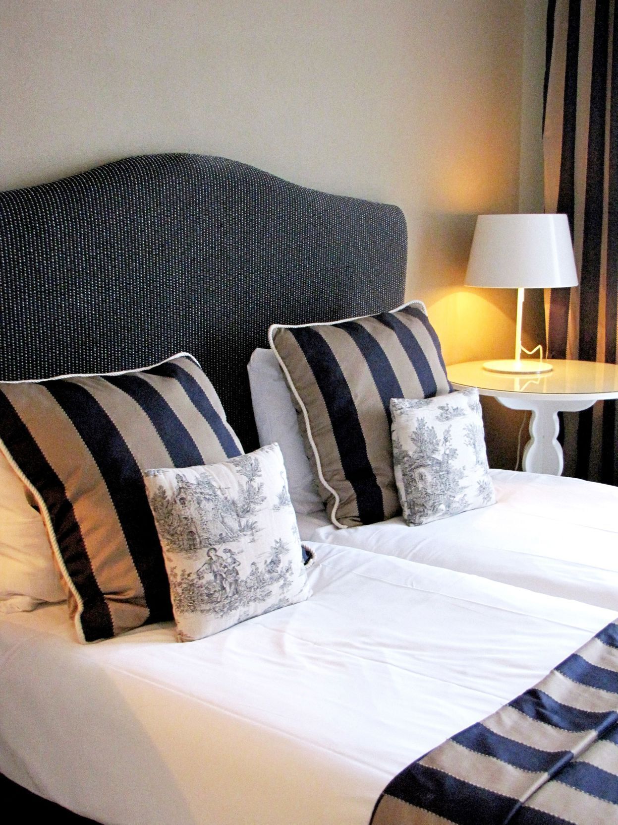 セーフティボックス (室内)、WiFi (無料)、ベッドシーツ、車椅子でアクセスできる設備