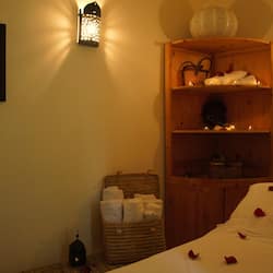 Hammam, soins corporels, enveloppements corporels, gommages corporels
