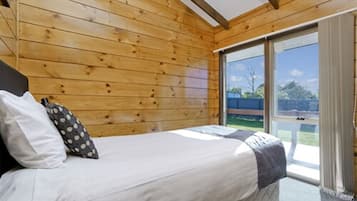 Villa | Daunenbettdecken, Select-Comfort-Betten, Bügeleisen/Bügelbrett