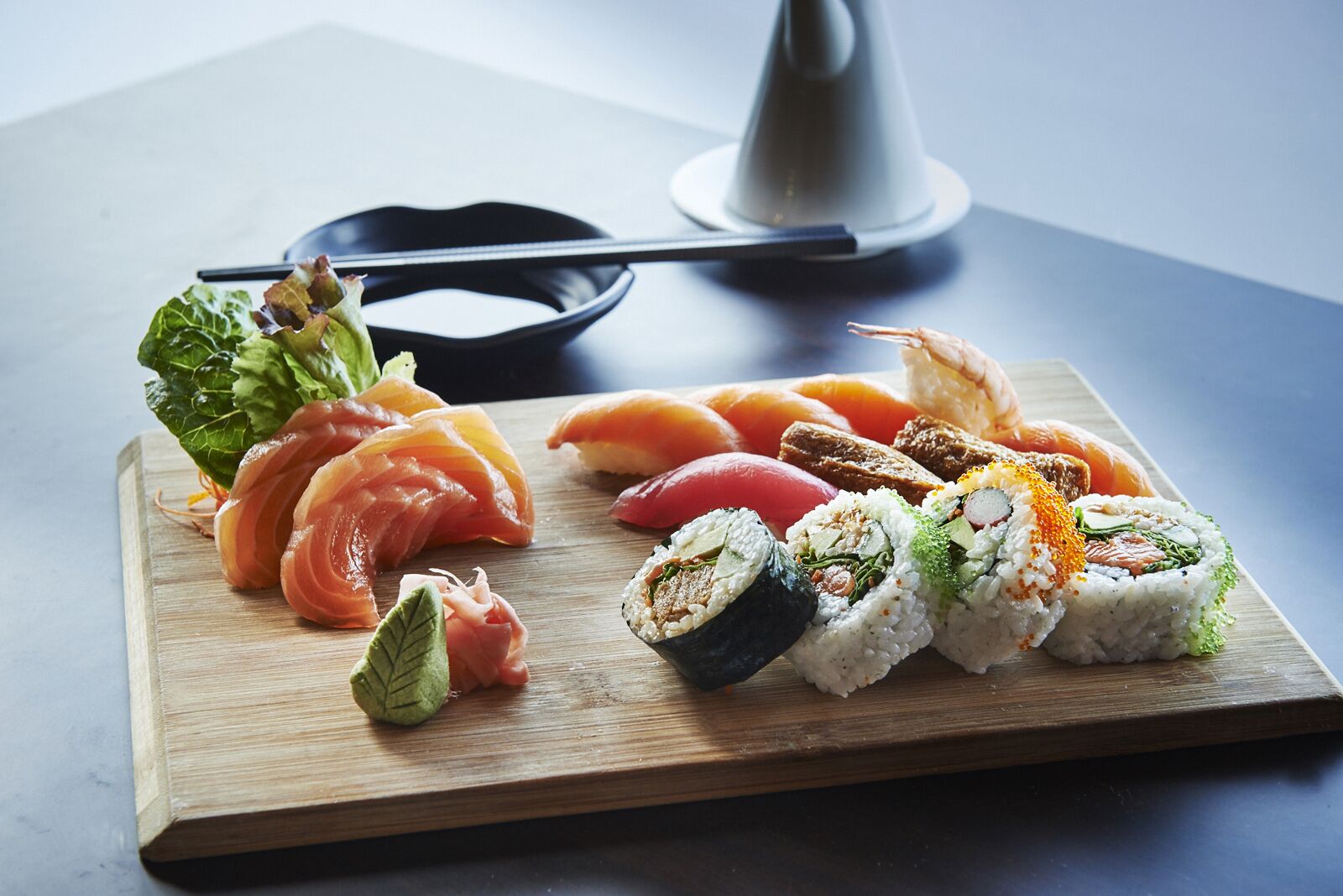 Se sirven almuerzos, cenas y cocina japonesa (con vistas al jardín) 