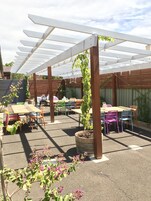 Mittagessen, Abendessen, japanische Küche, Blick auf den Garten 