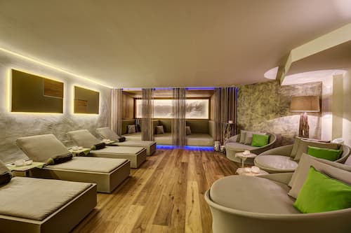 Behandlungsräume für Paare, Sauna, Whirlpool, Dampfbad