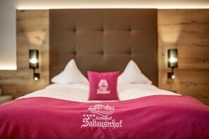 Suite (Vital) | Premium bedding, minibar, in-room safe, desk