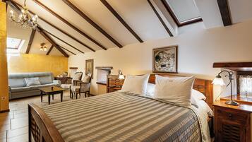 Studio | Minibar, in-room safe, individually decorated, individually furnished