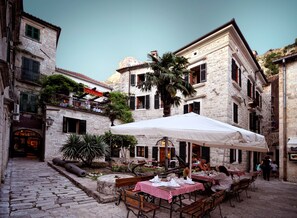 Restaurant - Hotel Monte Cristo (Kotor)