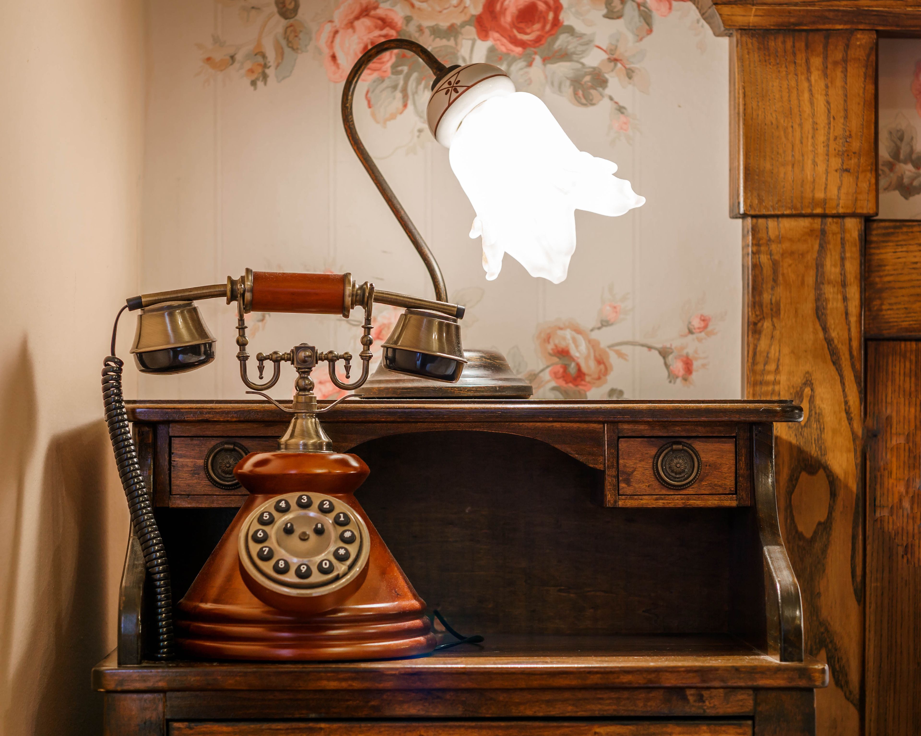 luxury double room | minibar, in-room safe, individually decorated, individually furnished