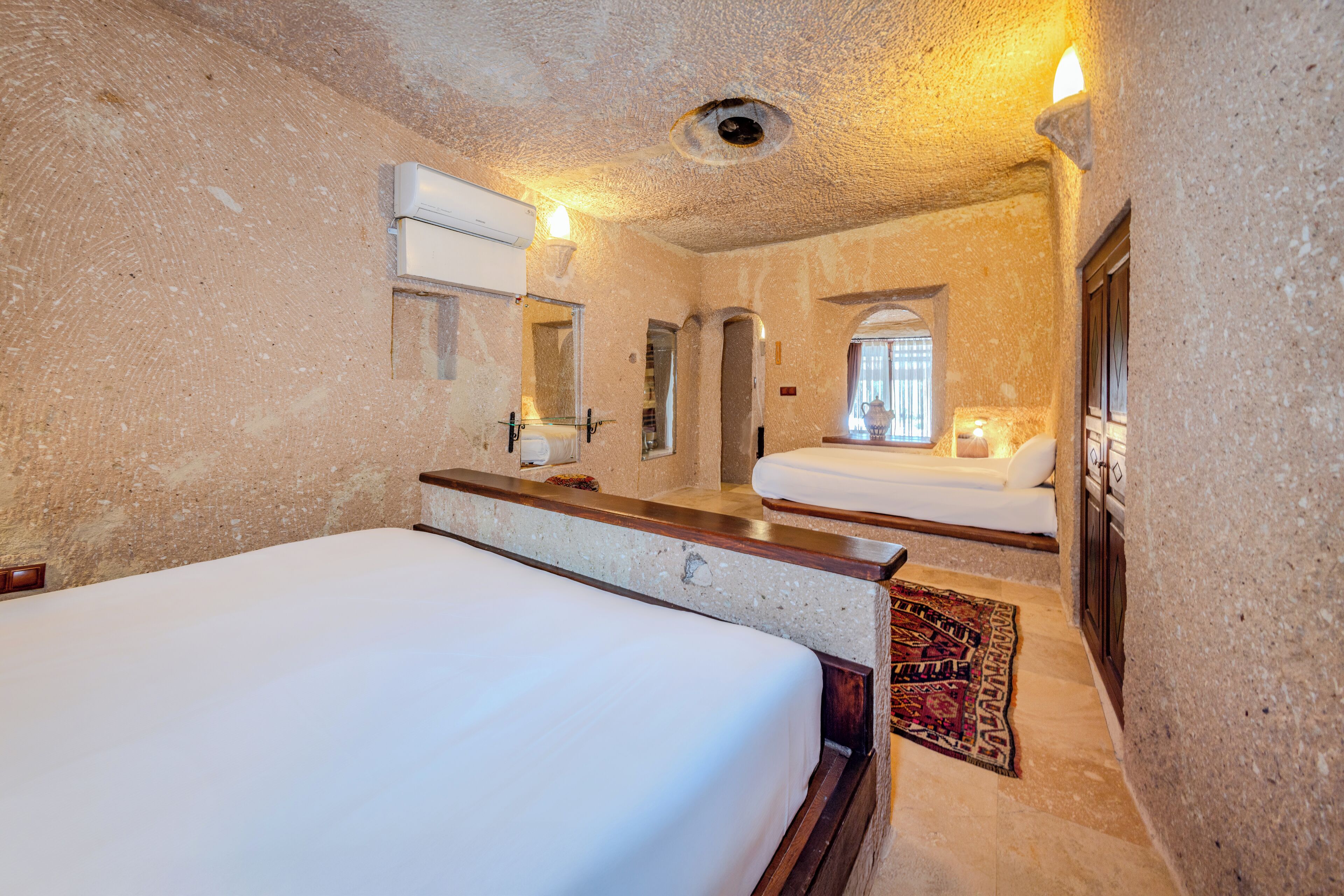 Premium bedding, pillow-top beds, minibar, in-room safe