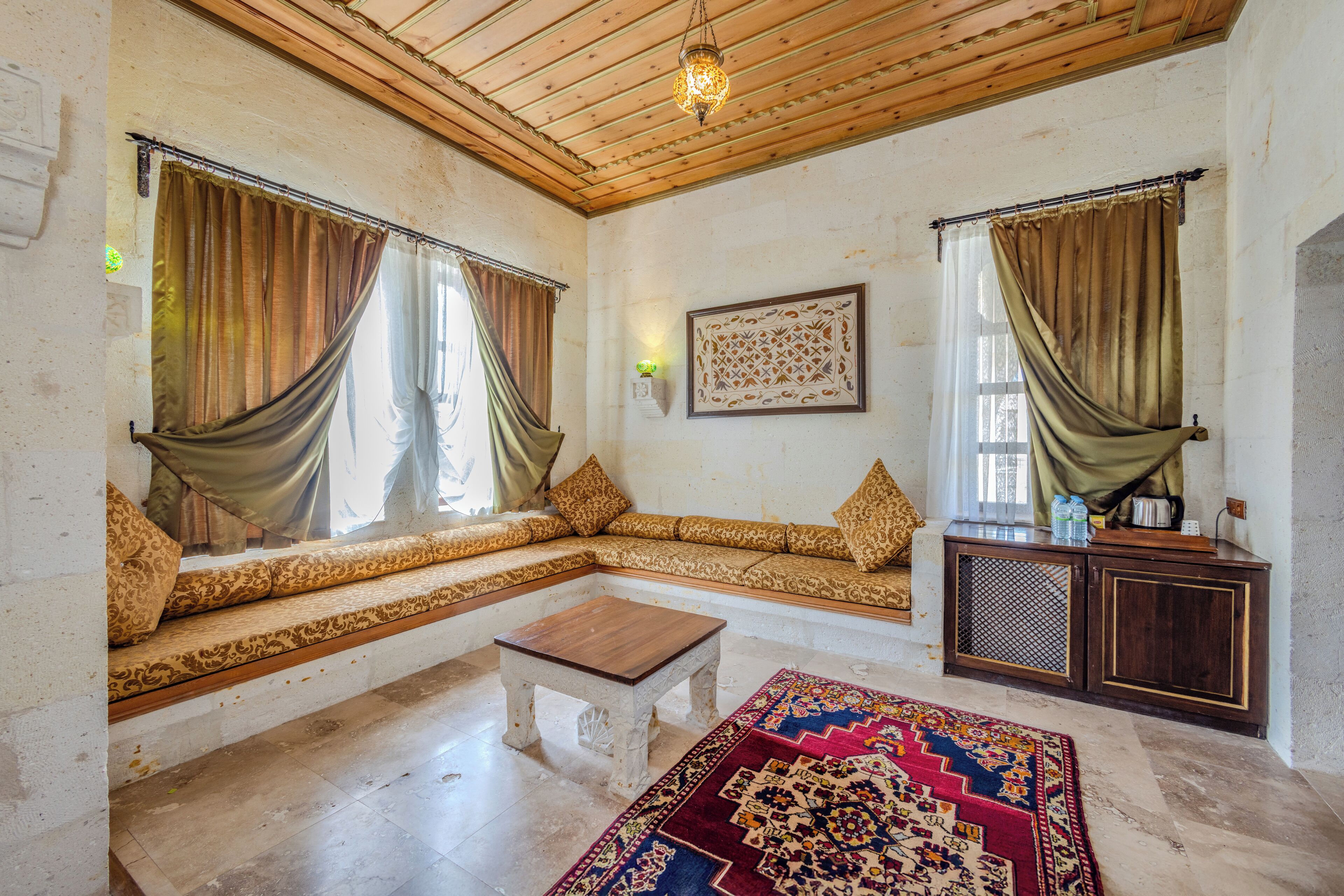 premium king cave suite | premium bedding, pillow-top beds, minibar, in-room safe