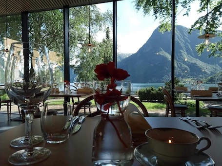 Restaurante. Trolltunga Hotel