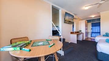 Deluxe Family Room | Living area | Smart TV, DVD player