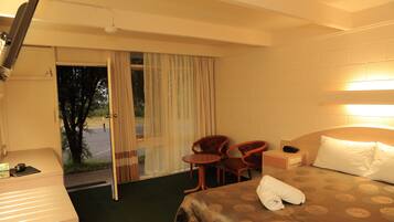 1 phòng ngủ, bàn ủi/dụng cụ ủi quần áo