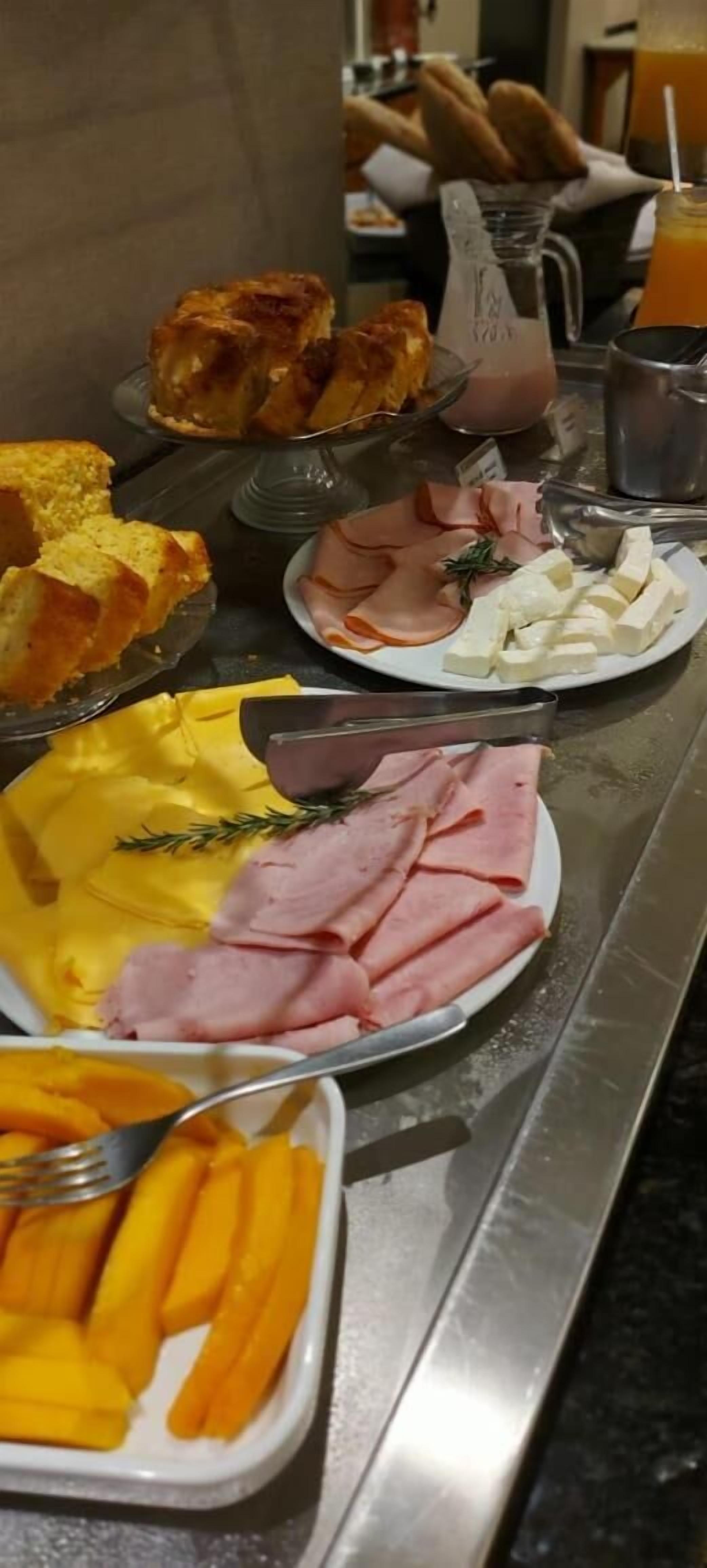 lunch and dinner served, brazilian cuisine