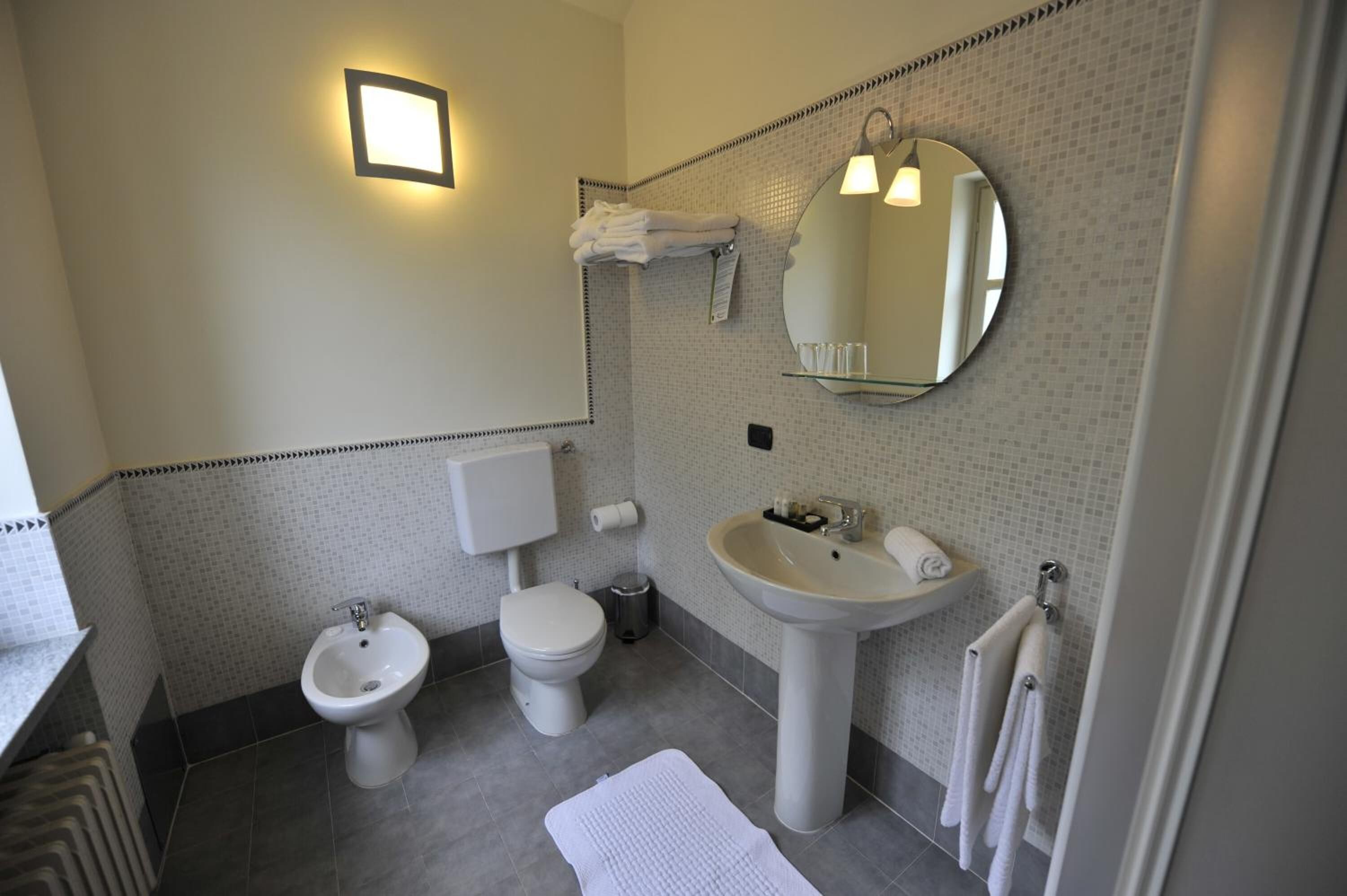 shower, free toiletries, hair dryer, bathrobes