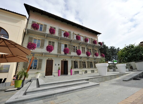 Exterior