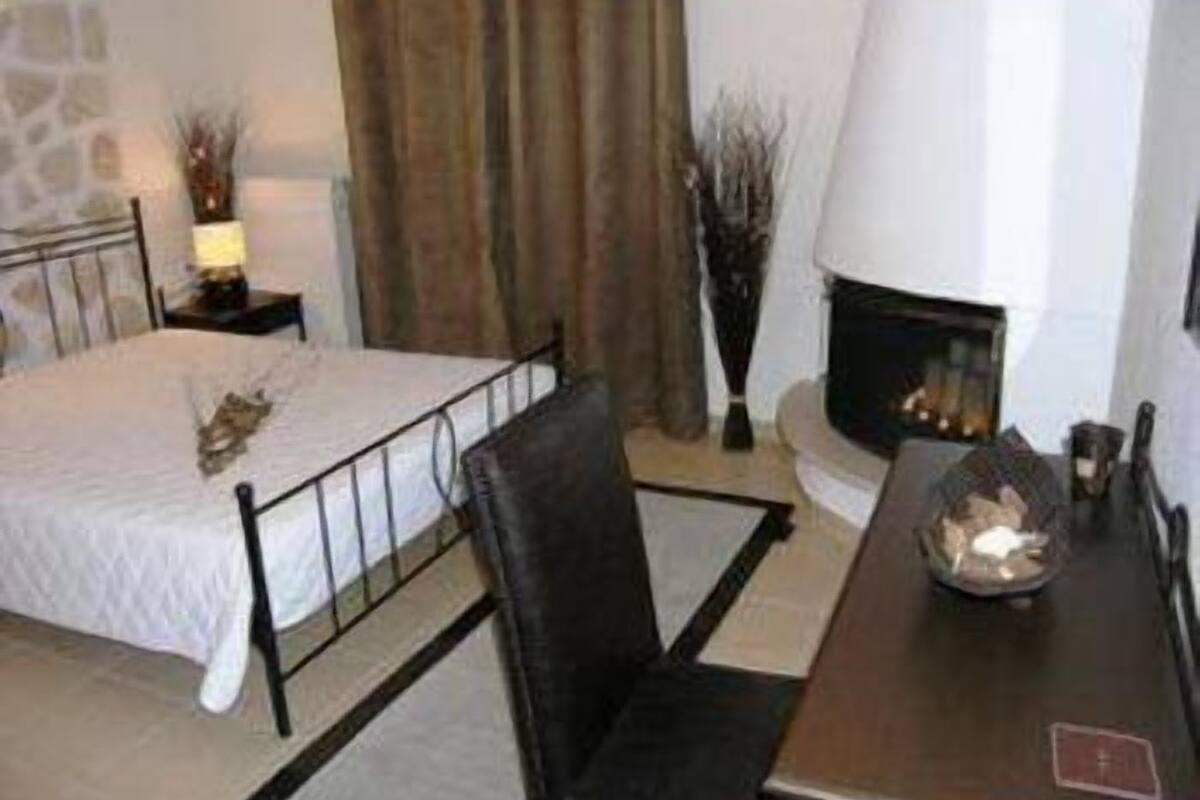 Minibar, odada kasa, ayrı ayrı dekore edilmiş, ayrı ayrı döşenmiş