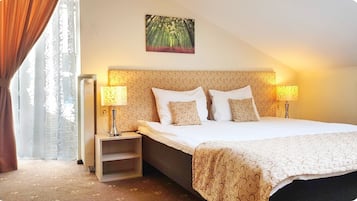 Superior Room with Kitchenette | Desk, laptop workspace, soundproofing, iron/ironing board