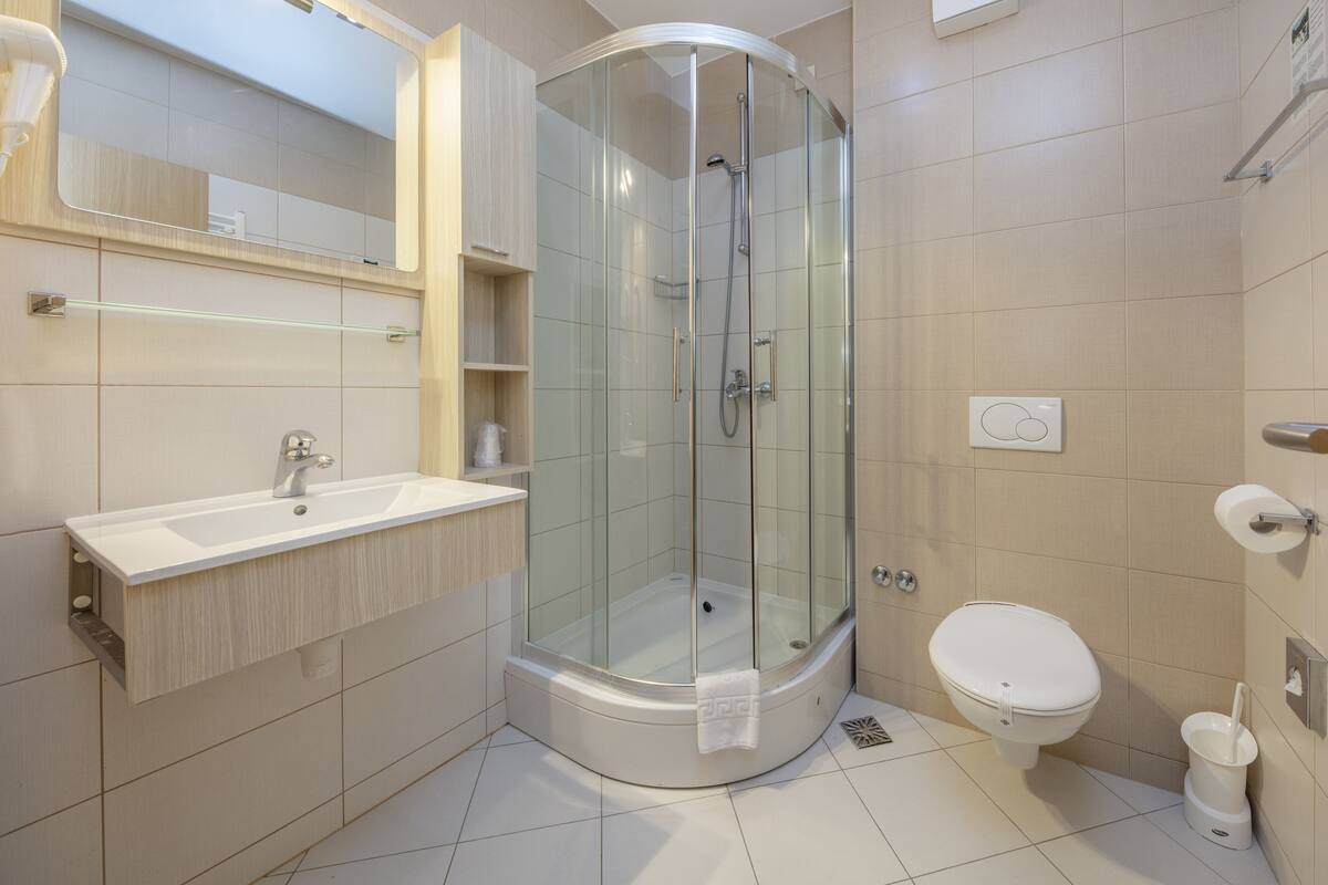 standard double or twin room, annex building | 1 bedroom, memory-foam beds, minibar, in-room safe