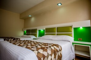 Twin Room, 2 Double Beds, Mountain View - Hotel Regina Resort & Convenciones (Cochabamba)