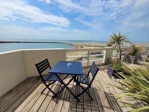 Comfort Double Room, Sea View | Desk, bed sheets - Hôtel de charme & SPA Le Grand Large (La Bernerie-en-Retz)