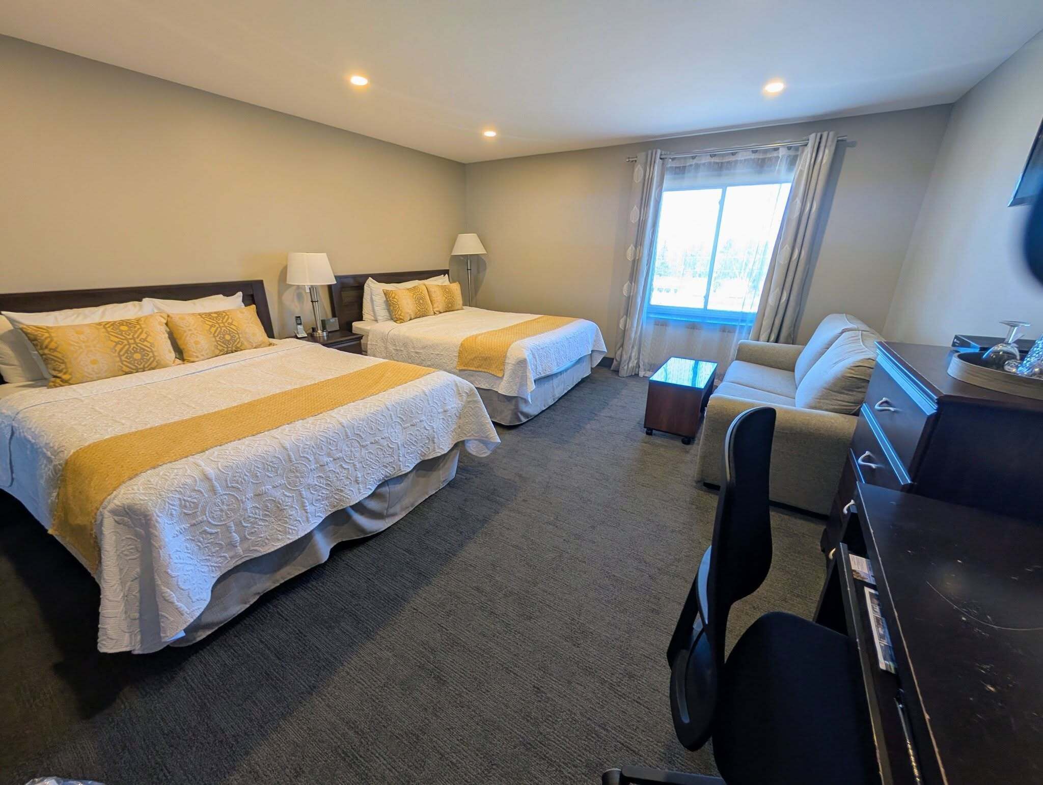 In-room safe, desk, iron/ironing board, free WiFi