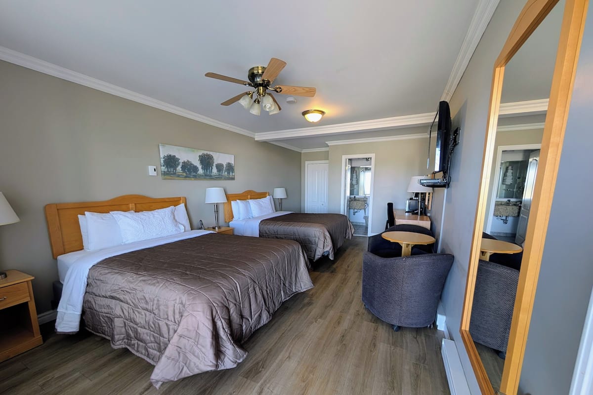 Room, 2 Double Beds