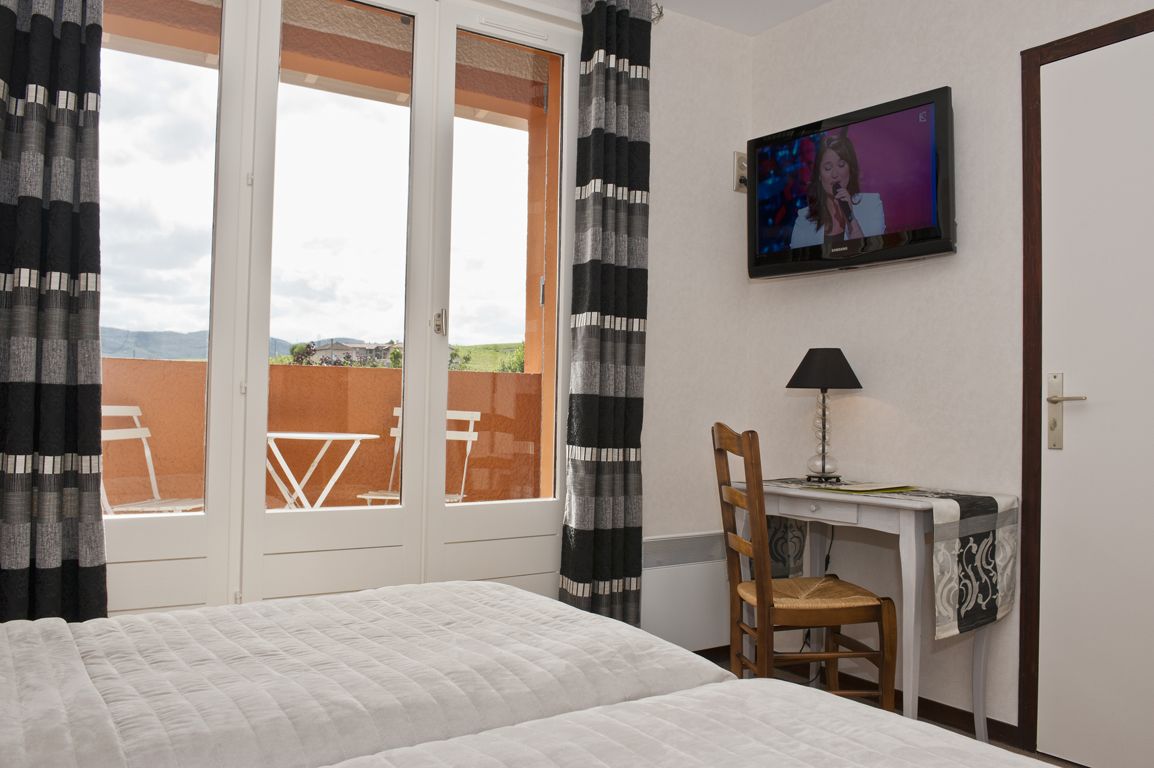 in-room business centre