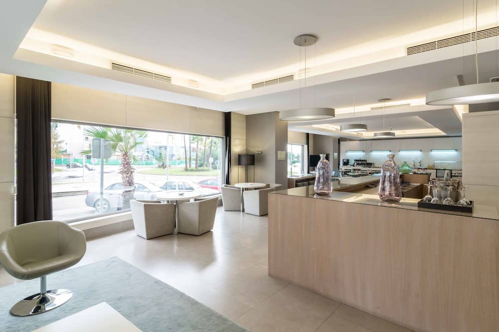 Suittes Hotel
