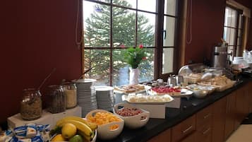 Colazione a buffet inclusa, servita tutte le mattine